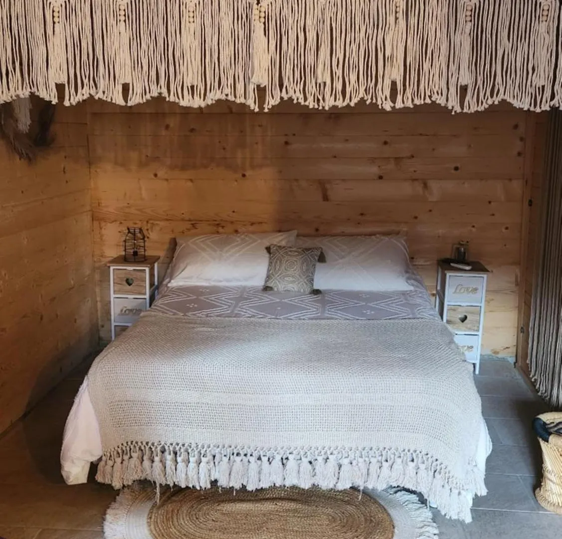 Ml83 Hotel Sanary-sur-Mer 0*,  France